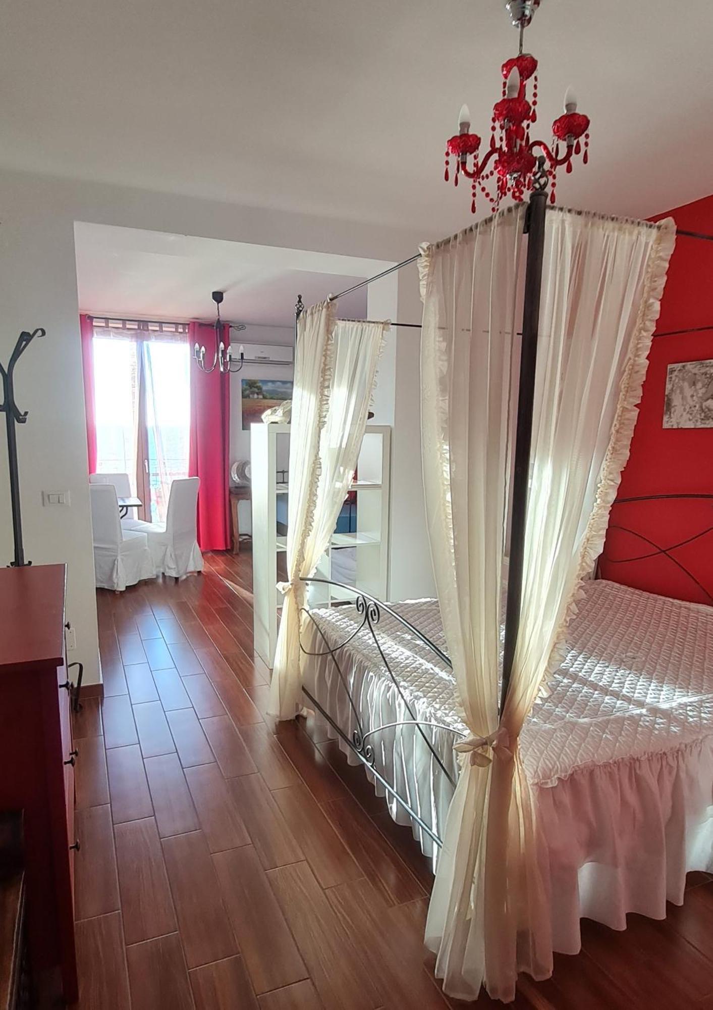 L'Isola Aer B&B Лезина Екстериор снимка